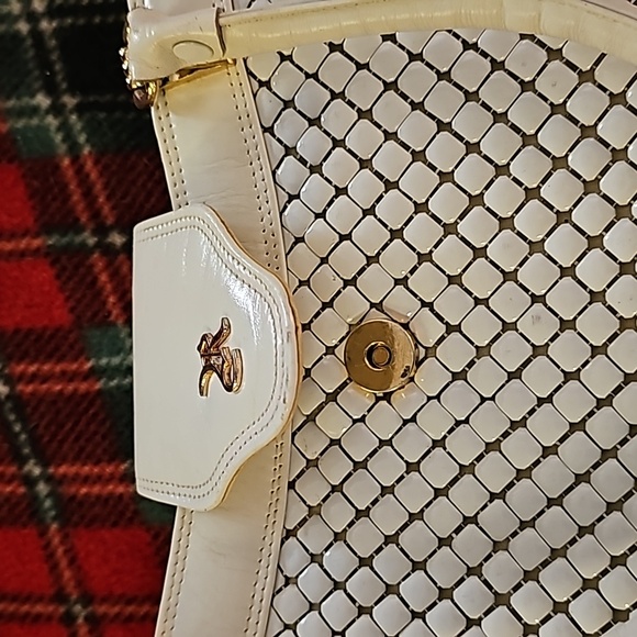 White R Purse - Chain Mail - Picture 10 of 16